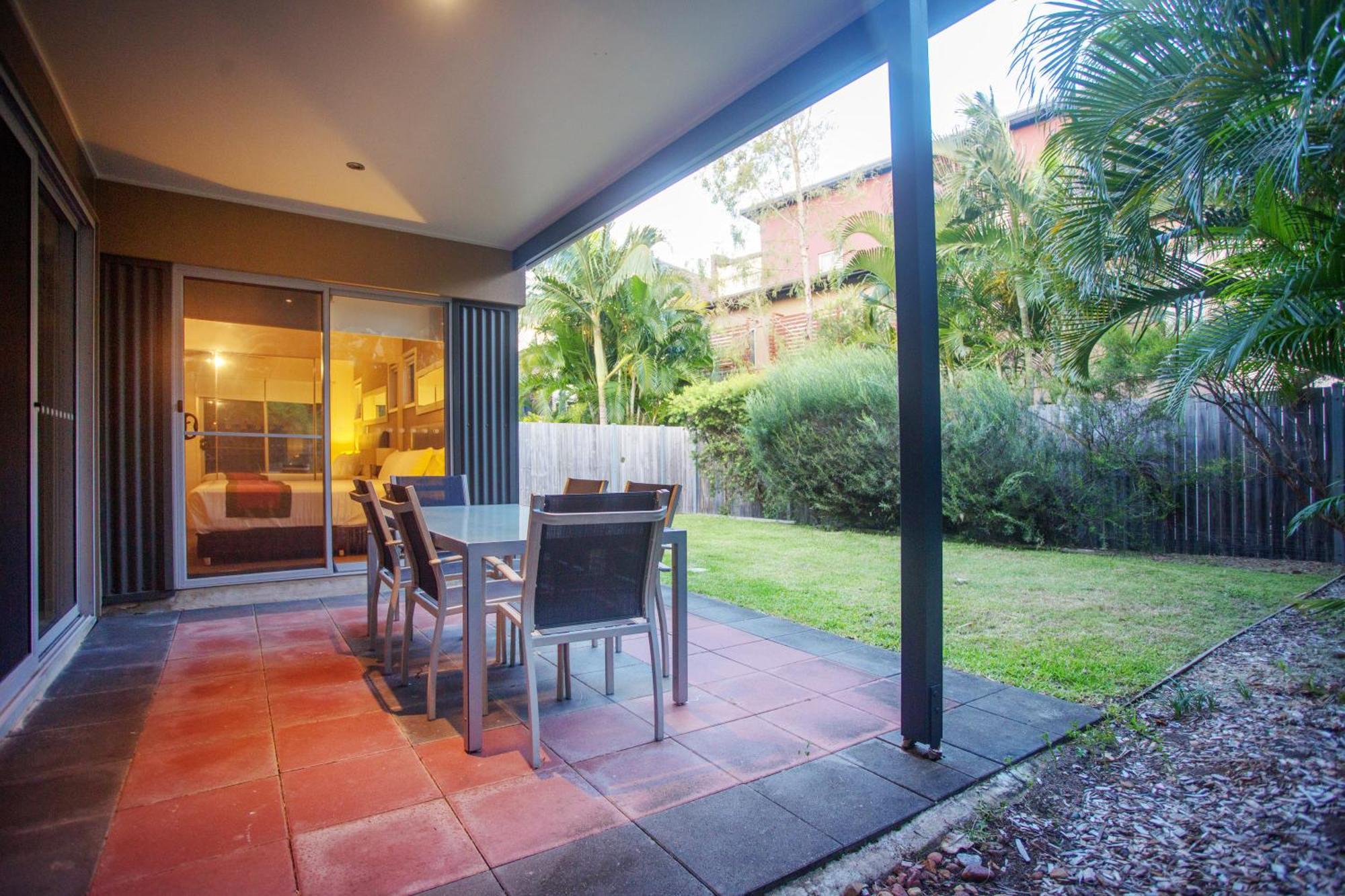 Villa Quarterdecks Retreat Urangan Zimmer foto