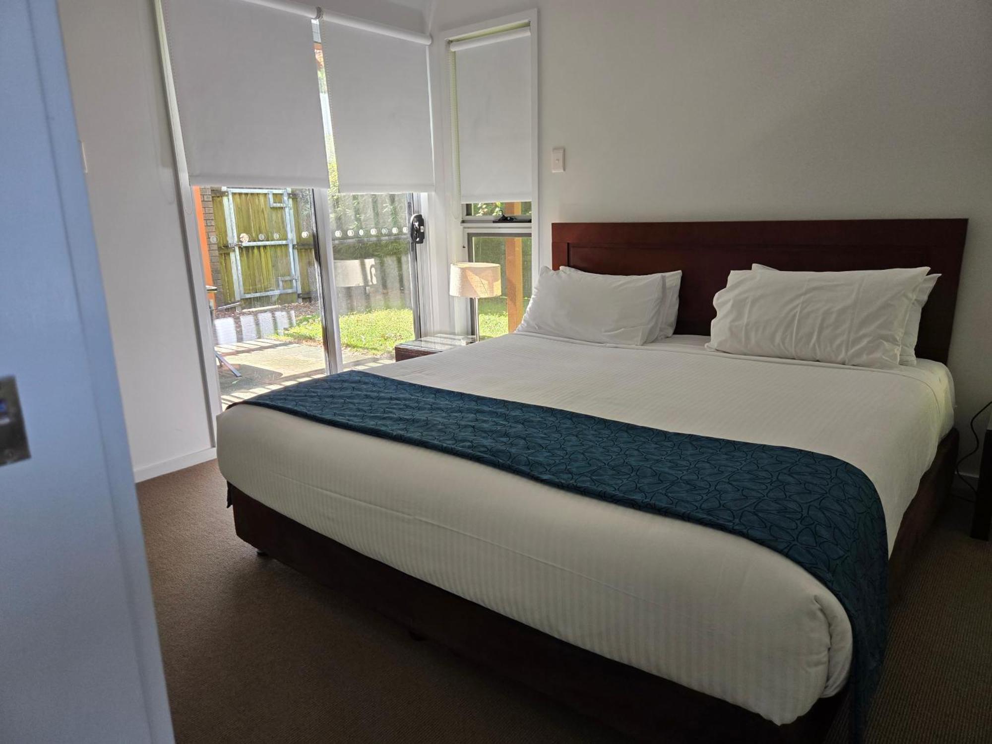 Villa Quarterdecks Retreat Urangan Exterior foto