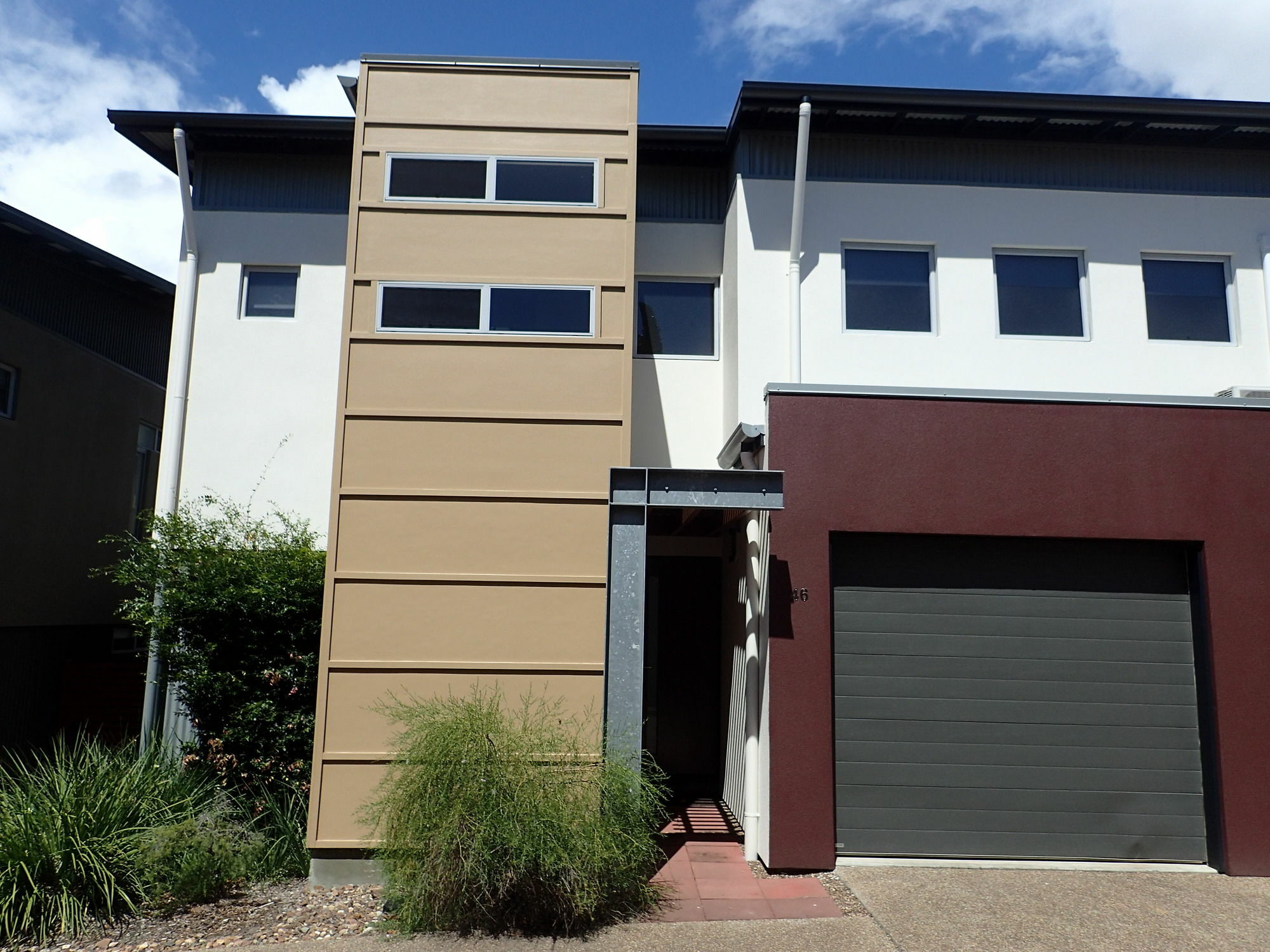 Villa Quarterdecks Retreat Urangan Exterior foto